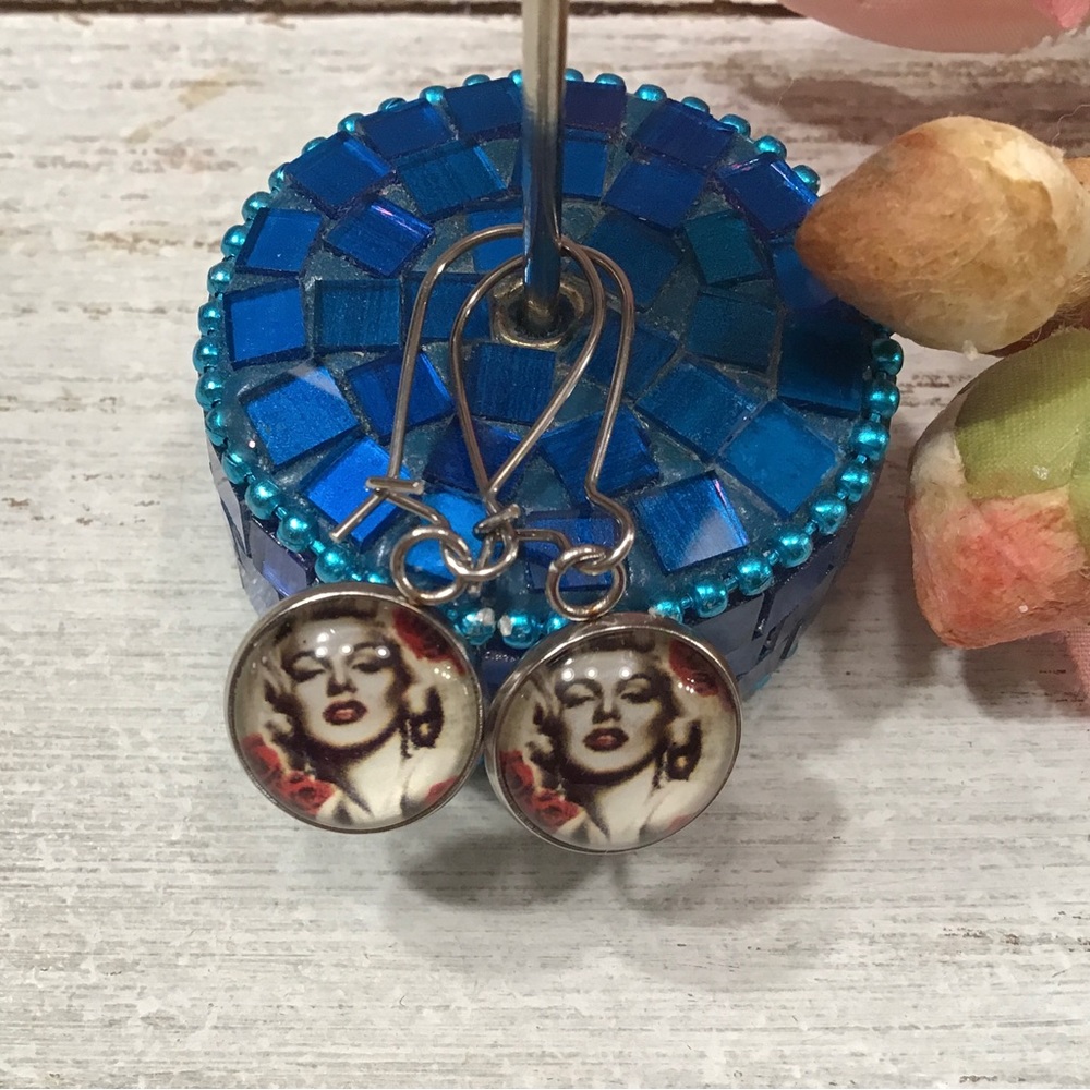 Marylin Monroe Earrings